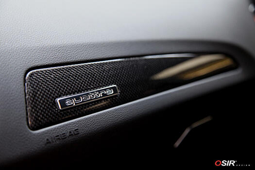 Карбоновая вставка панели Audi Q5 Osir Design Glove Box Trim Q5 B8 carbon LHD 