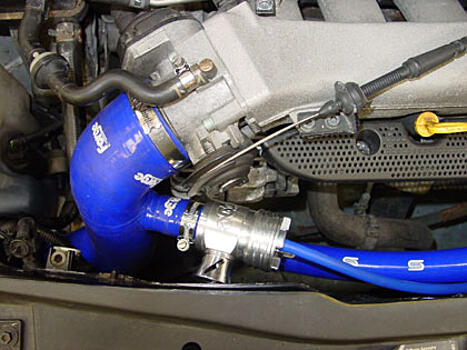 Комплект патрубков для переноса байпас клапана в холодную часть FORGE 1,8t AUDI VW SKODA SEAT FMDVRLK 